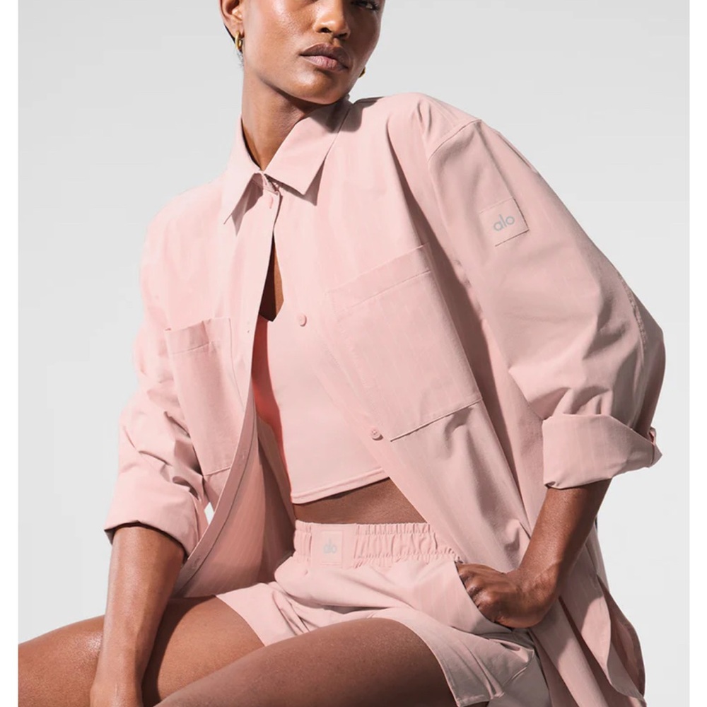 ALO Yoga Women's Pinstripe Daylight Button Down Long Sleeve  and matching tie